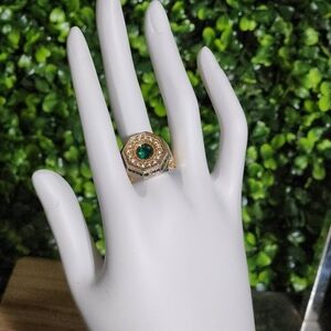 Elegant Gold and Green Octagonal ring Size 7